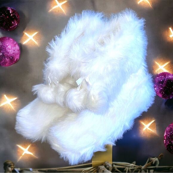 POM-POM Fuzzy Booties Slippers l L l EUC - Picture 1 of 9